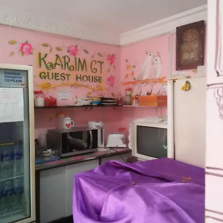 Karim Ct Guest House